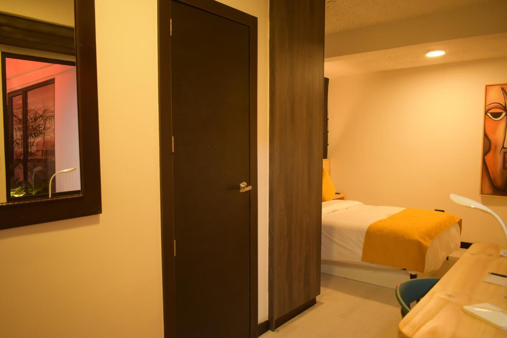 Hotel Vaway Cuenca Exteriör bild
